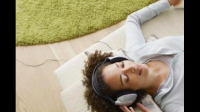 你在睡觉时喜欢听什么类型的音乐呢？是纯音乐还是歌曲？